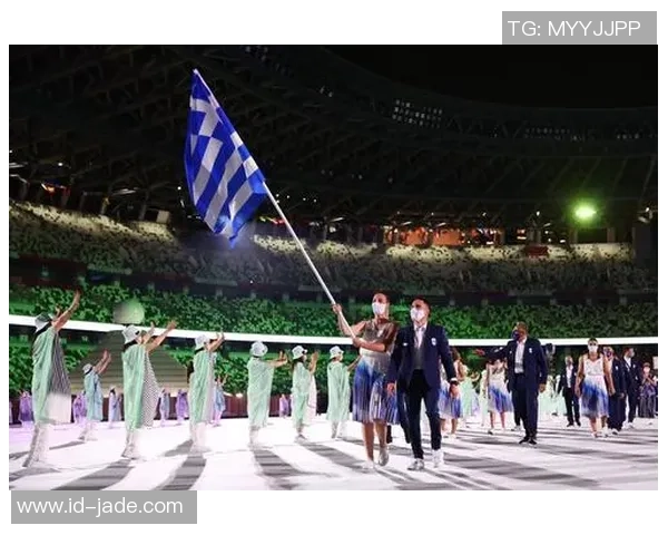 街头足球风潮涌动年轻人的热情与梦想在城市角落绽放